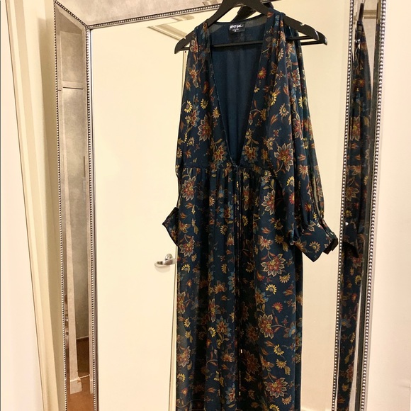 Nasty Gal Dresses & Skirts - Nasty Gal Floral Maxi Dress